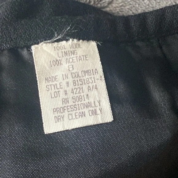 Vintage Tahari Skirt - Picture 6 of 6